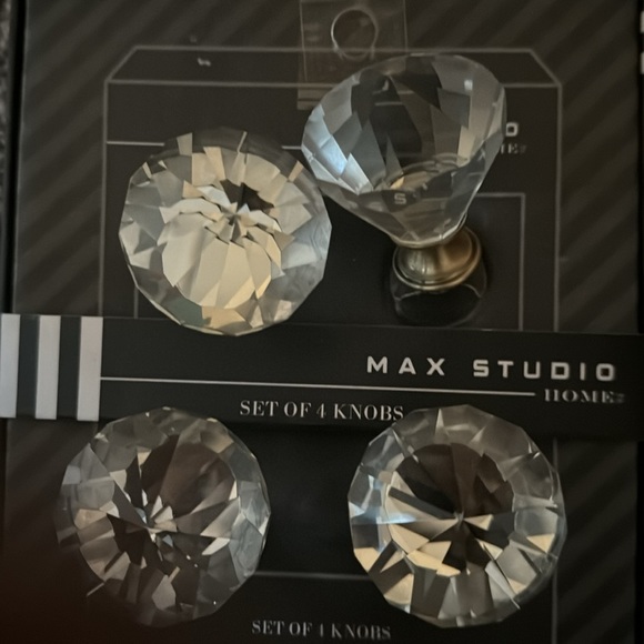 Drawer knobs - Picture 2 of 2